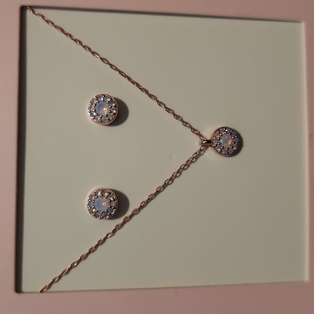 kate spade new york | Colored Crystal Pendant Necklace & Stud Earrings Set - Picture 3 of 4
